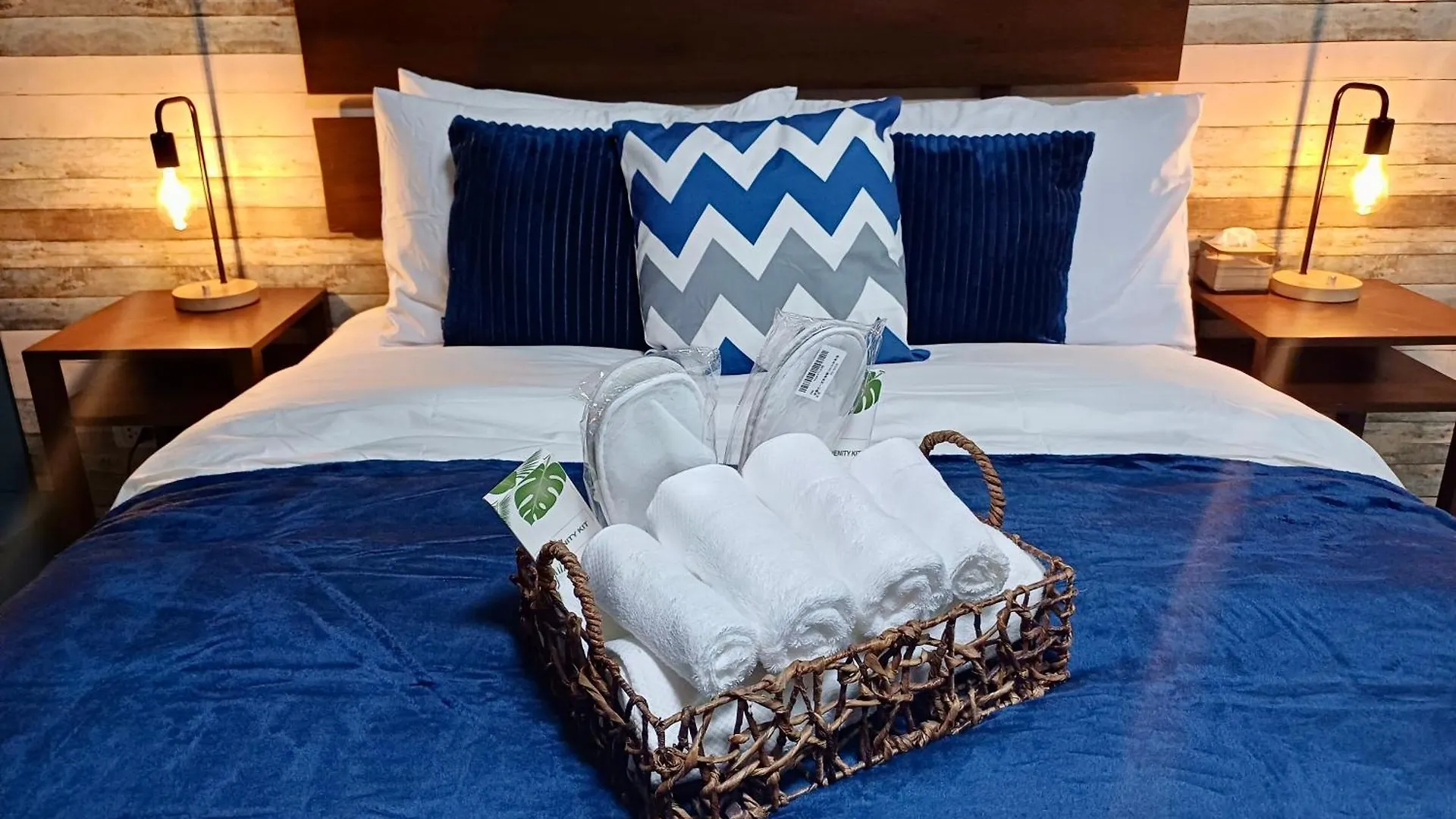 Bgc Luxury Condo - Pool, Wi-Fi, City View - Suite 11 Manila