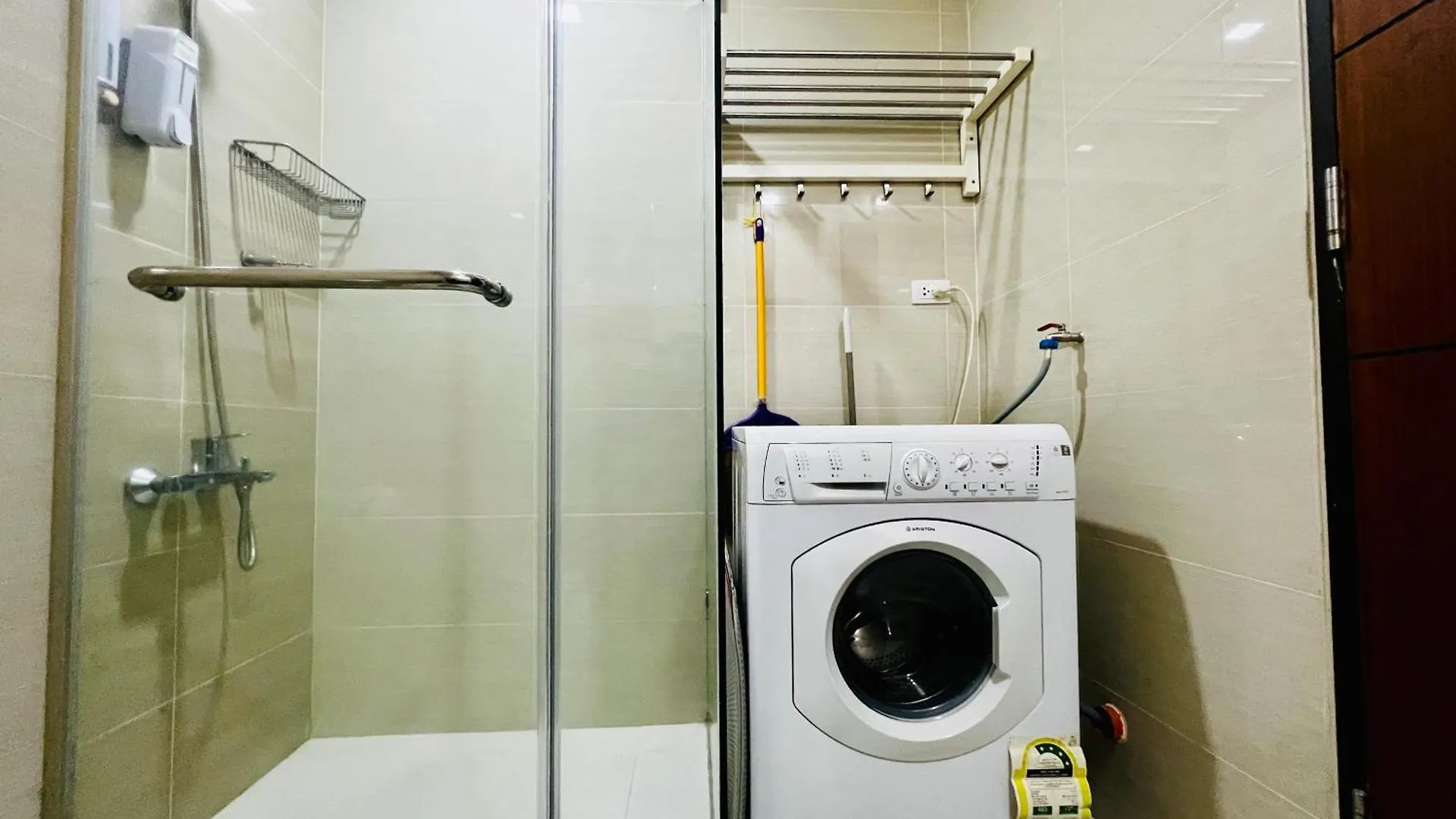 Bgc Luxury Condo - Pool, Wi-Fi, City View - Suite 11 Manila Apartment