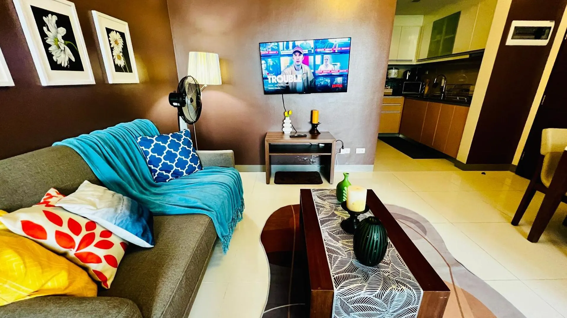 Apartment Bgc Luxury Condo - Pool, Wi-Fi, City View - Suite 11 Manila