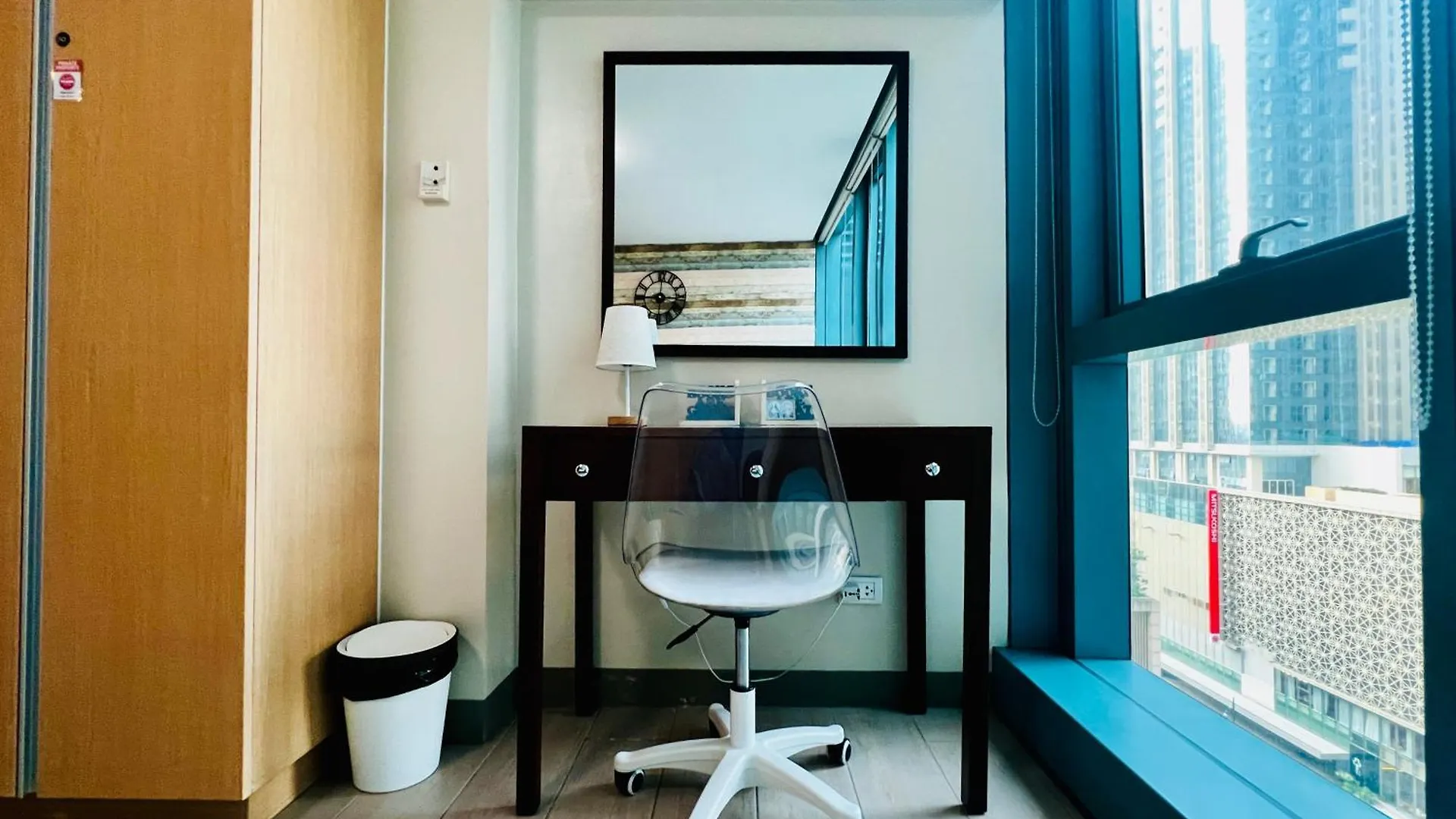 Apartment Bgc Luxury Condo - Pool, Wi-Fi, City View - Suite 11 Manila